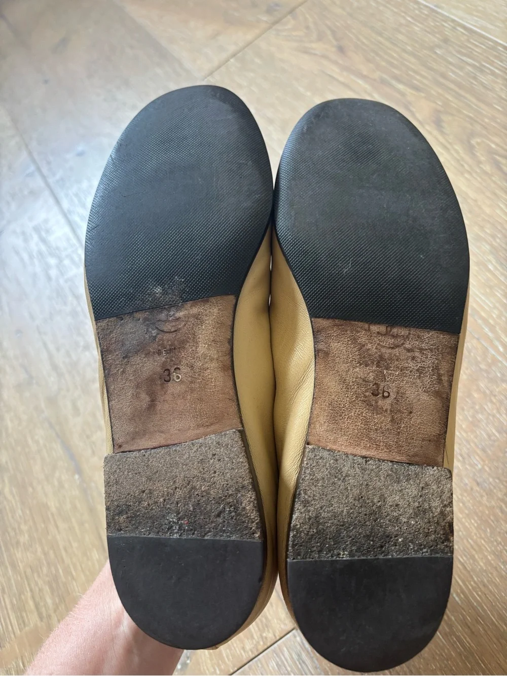 Chanel Two-Tone Beige and Black Cap-Toe Ballet Flats 36